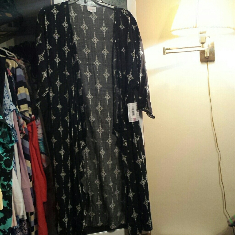 NWT LuLaRoe medium Shirley